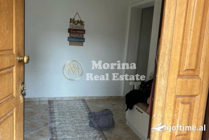 Shtepi me qera Shtepi Private ne Tirane, 2+1, Mobilimi E mobiluar, Pagesa 3,000  Euro.