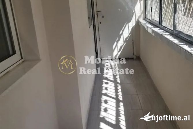 Shtepi me qera Apartament ne Tirane, 1+1, Mobilimi E mobiluar, Pagesa 400  Euro.