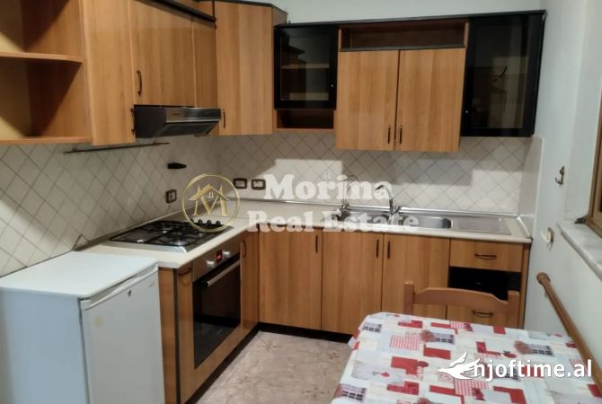 Shtepi me qera Apartament ne Tirane, 3+1, Mobilimi E mobiluar, Pagesa 550  Euro.