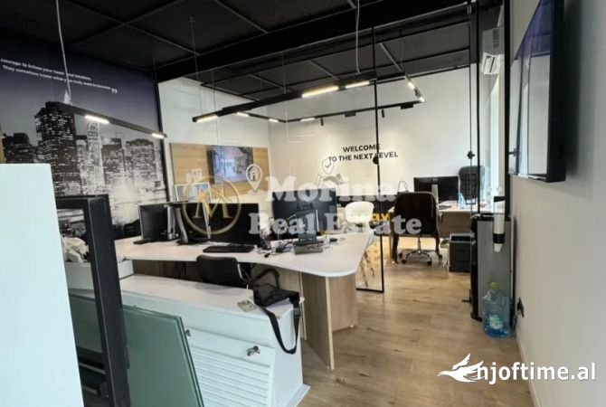 Ambient biznesi me qera 3+1 ne Tirane - 1,000 Euro