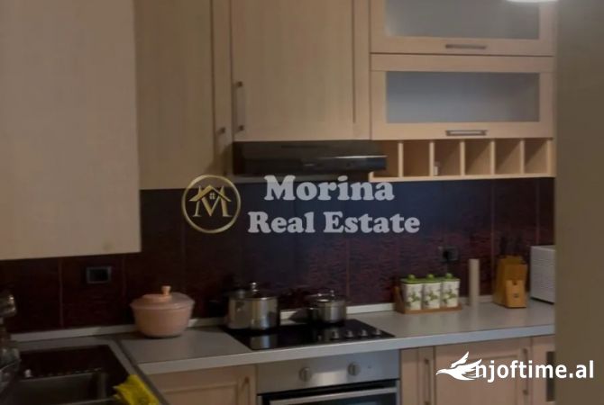 Shtepi me qera Apartament ne Tirane, 3+1, Mobilimi E mobiluar, Pagesa 800  Euro.