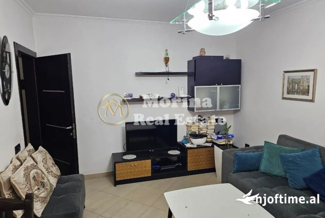 Shtepi me qera 1+1 ne Tirane - 440 Euro