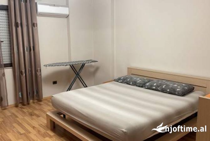 Shtepi me qera 2+1 ne Tirane - 700 Euro