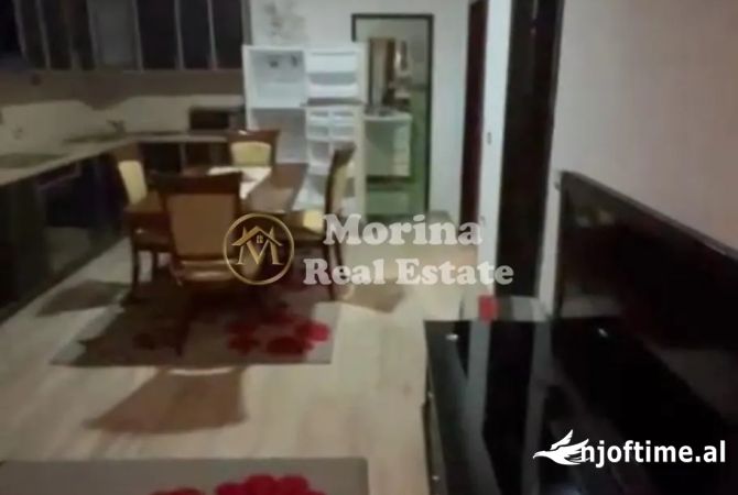 Shtepi me qera 2+1 ne Tirane - 400 Euro