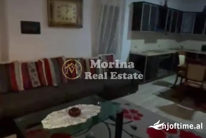 Shtepi me qera 2+1 ne Tirane - 400 Euro