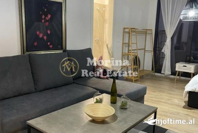 Shtepi me qera Garsoniere ne Tirane - 400 Euro
