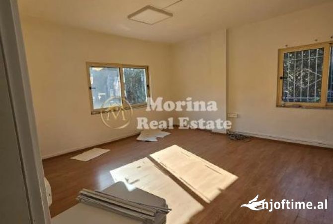 Qera, Zyre ne Rr. ” Komuna e Parisit” 1500 Euro/Muaj