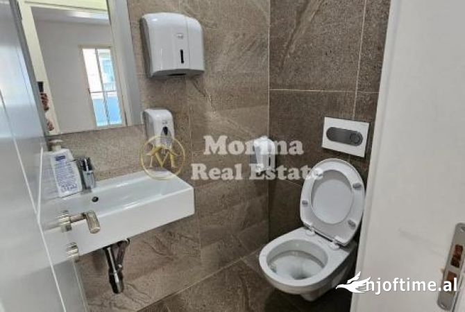 Qera, Zyre ne Rr. ” Komuna e Parisit” 1500 Euro/Muaj