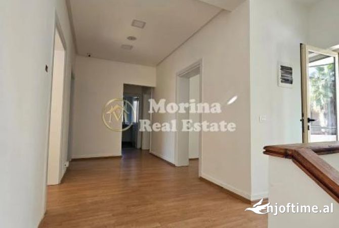 Qera, Zyre ne Rr. ” Komuna e Parisit” 1500 Euro/Muaj