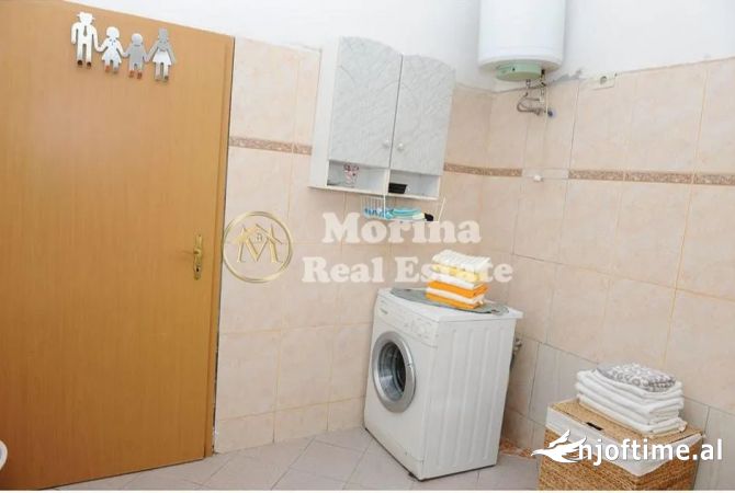 Shtepi me qera Shtepi Private ne Tirane, 1+1, Mobilimi E mobiluar, Pagesa 400  Euro.