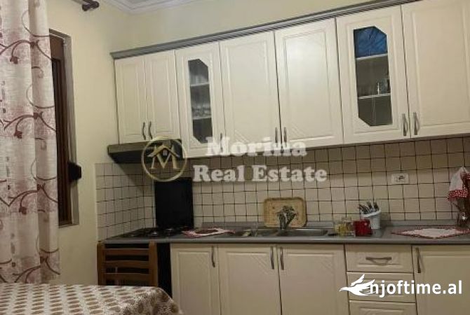 Shtepi me qera 1+1 ne Tirane - 400 Euro
