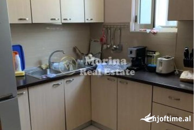 Shtepi me qera Apartament ne Tirane, 1+1, Mobilimi E mobiluar, Pagesa 450  Euro.
