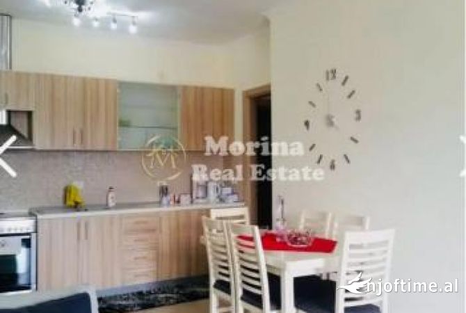 Shtepi me qera Apartament ne Tirane, 2+1, Mobilimi E mobiluar, Pagesa 700  Euro.