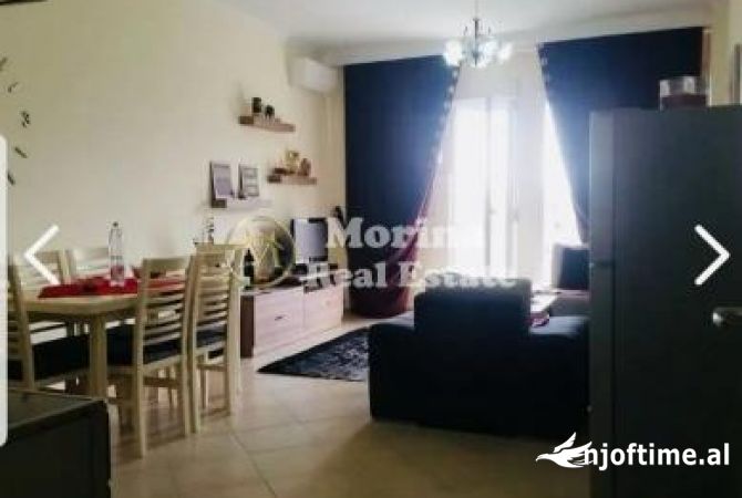 Shtepi me qera Apartament ne Tirane, 2+1, Mobilimi E mobiluar, Pagesa 700  Euro.