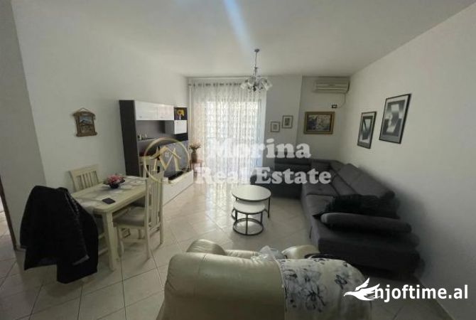 Shtepi me qera 2+1 ne Tirane - 550 Euro