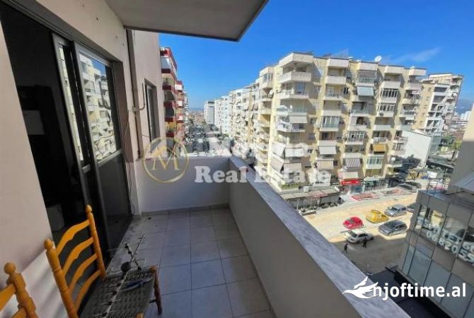 Shtepi me qera 2+1 ne Tirane - 550 Euro