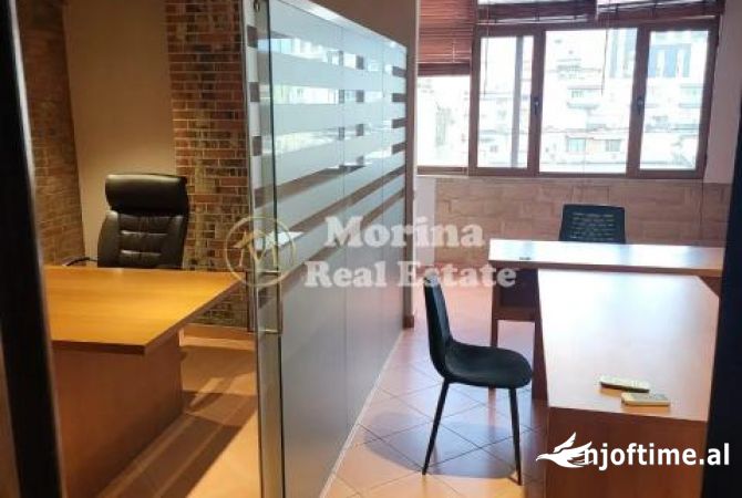 Ambient biznesi me qera 3+1 ne Tirane - 600 Euro