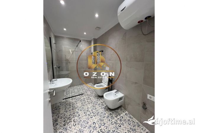 Apartament i pershtatshem per zyra,biznese 1+1 per Qira ne Myslym Shyri, Tirane 