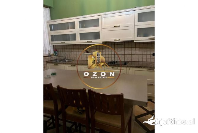 Casa in affitto 3+1 a Tirana - 1,000 Euro