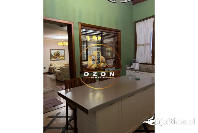Casa in affitto 3+1 a Tirana - 1,000 Euro