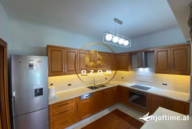 Shtepi me qera 2+1 ne Tirane - 1,500 Euro