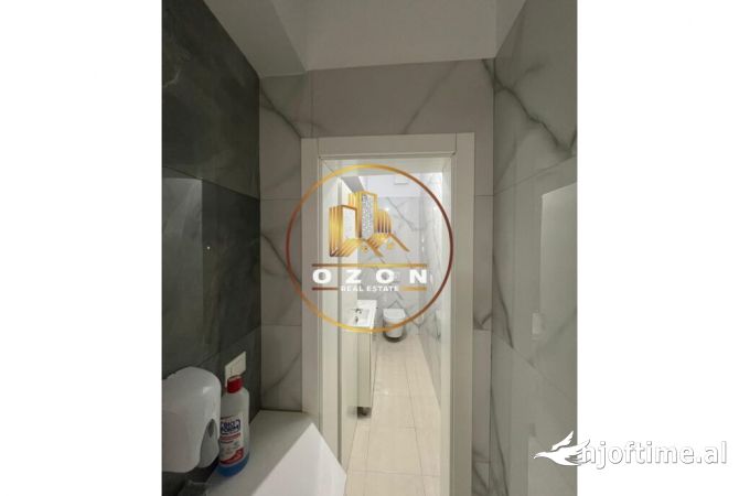 Ambient Biznesi me Qera tek Rruga Kavajes, Tirane!