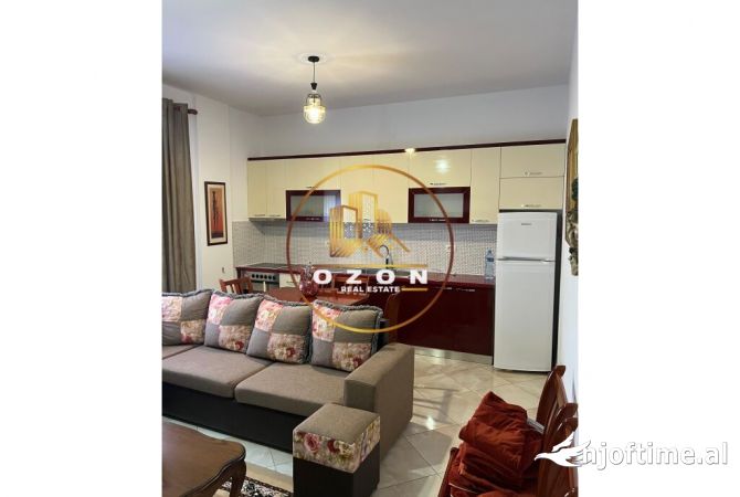 Shtepi me qera 1+1 ne Tirane - 400 Euro