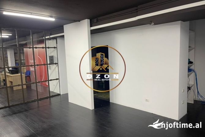 Ambient biznesi me qera 3+1 ne Tirane - 4,500 Euro