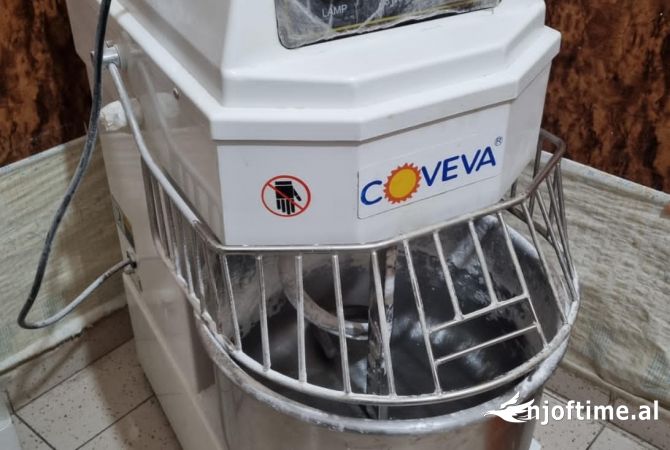 Business Equipment in Sale  in Tirana - 100 Leke