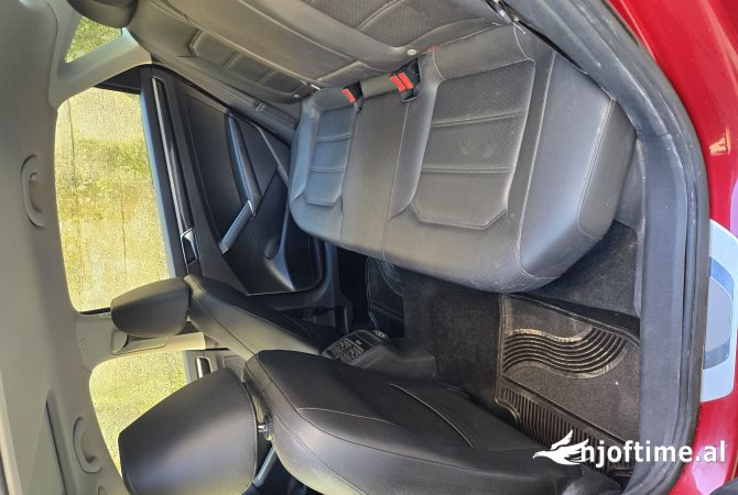 Auto in Vendita  a Tirana - 15,000 Euro