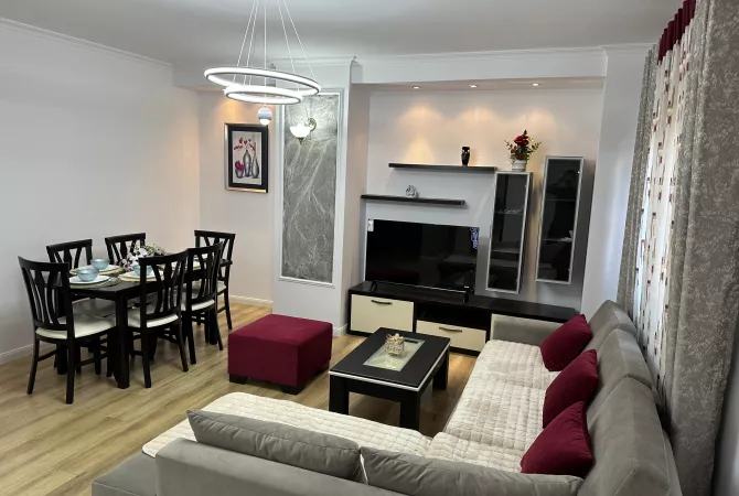 Shtepi ne shitje Apartament ne Tirane, 2+1, Mobilimi E mobiluar, Pagesa 145,000  Euro.