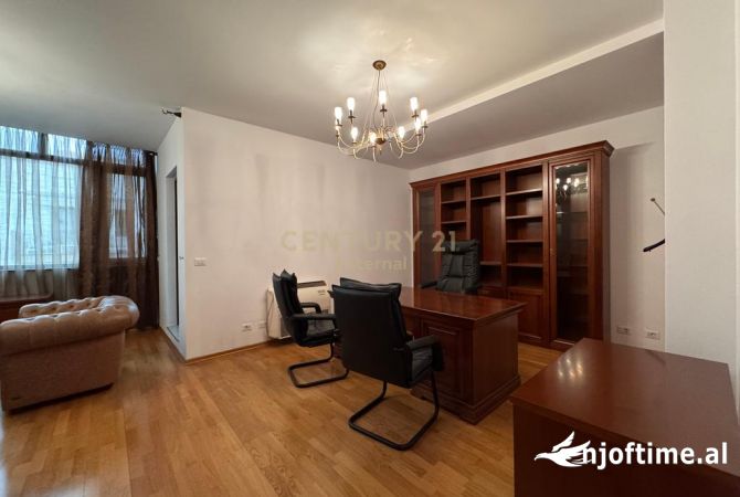 Shtepi me qera 3+1 ne Tirane - 2,000 Euro