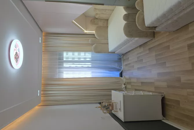 Shtepi me qera Apartament ne Tirane, 2+1, Mobilimi E mobiluar, Pagesa 1,000  Euro.