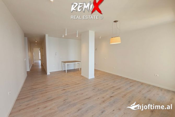 Shtepi ne shitje Apartament ne Durres, 2+1, Mobilimi Bosh, pa mobiluar, Pagesa 240,000  Euro.