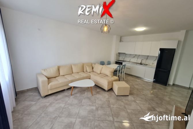 Shtepi ne shitje Apartament ne Durres, 2+1, Mobilimi E mobiluar, Pagesa 145,000  Euro.