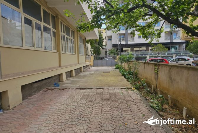 Business Property in Sale 1+1 in Durres - 300,000 Euro