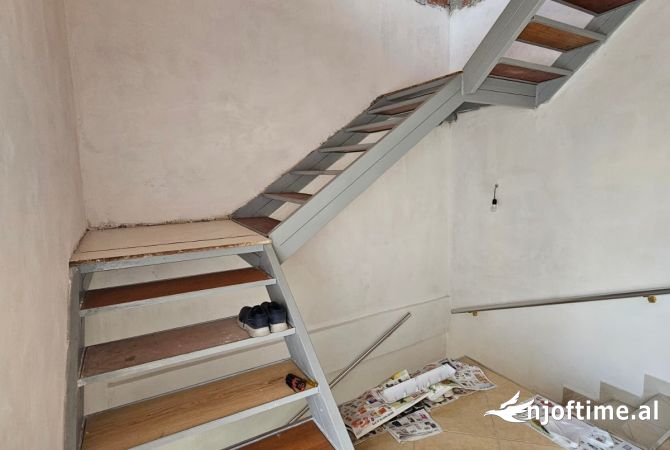 NDERTESE 3 KATESHE PER SHITJE PRANE STADIUMIT