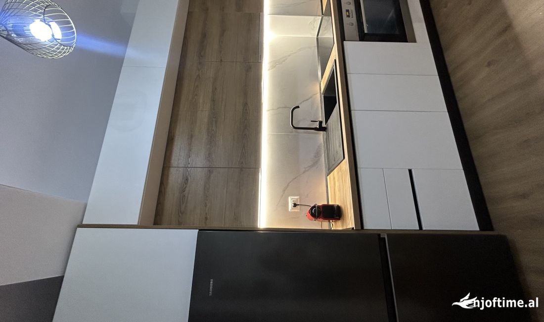 Shtepi me qera Apartament ne Tirane, 1+1, Mobilimi E mobiluar, Pagesa 45,000  Leke.