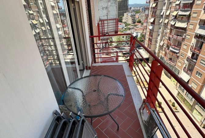 Shtepi me qera Apartament ne Tirane, 1+1, Mobilimi E mobiluar, Pagesa 550  Euro.