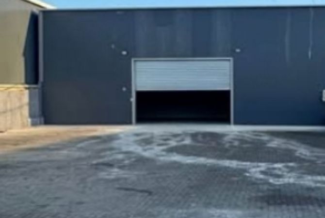 Ambient biznesi me qera 4+1 ne Tirane - 1,300 Euro