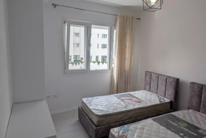 Shtepi me qera Apartament ne Tirane, 2+1, Mobilimi E mobiluar, Pagesa 650  Euro.