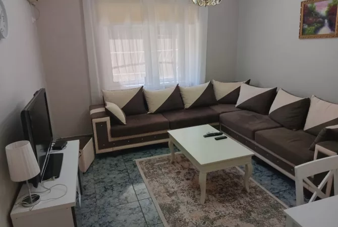 Shtepi me qera 2+1 ne Tirane - 600 Euro