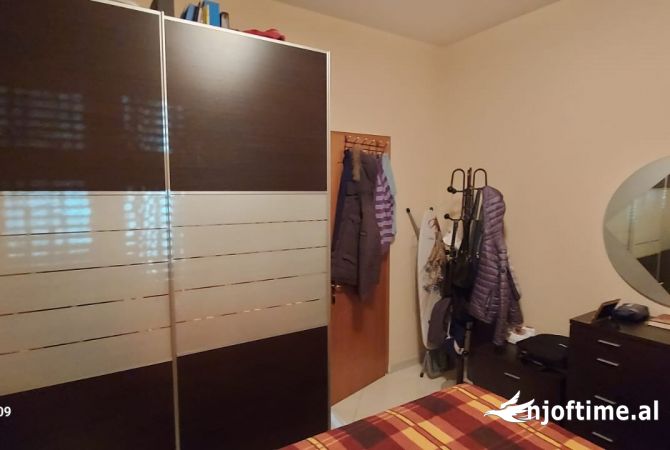 Shtepi me qera Apartament ne Tirane, 1+1, Mobilimi E mobiluar, Pagesa 45,000  Leke.
