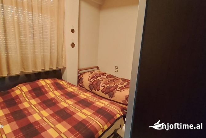 Shtepi me qera Apartament ne Tirane, 1+1, Mobilimi E mobiluar, Pagesa 45,000  Leke.