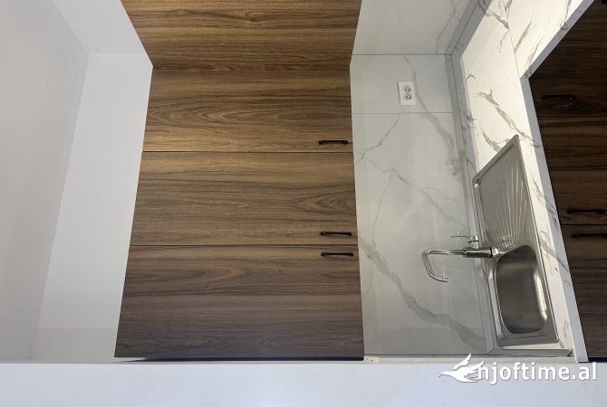 Shtepi me qera 1+1 ne Tirane - 35,000 Leke