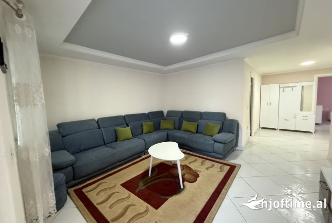 Shtepi me qera 2+1 ne Tirane - 550 Euro