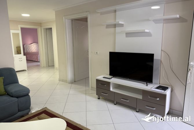 Shtepi me qera 2+1 ne Tirane - 550 Euro