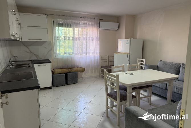 Shtepi me qera 2+1 ne Tirane - 550 Euro