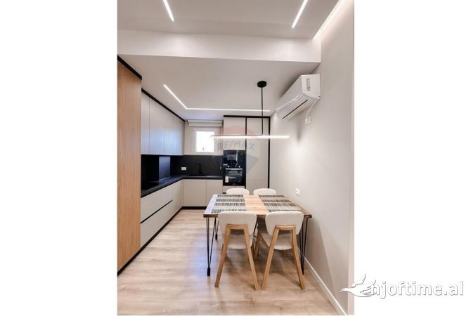 Shtepi me qera Apartament ne Tirane, 1+1, Mobilimi E mobiluar, Pagesa 600  Euro.