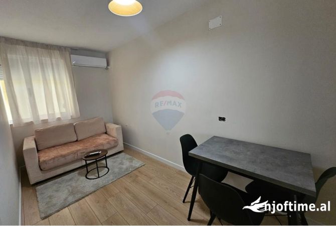 Shtepi me qera Apartament ne Tirane, Garsoniere, Mobilimi E mobiluar, Pagesa 49,000  Leke.